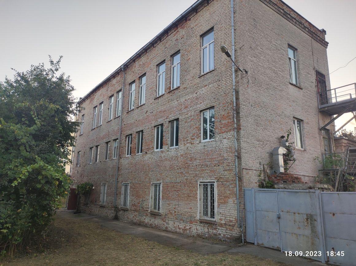 Обʼєкт нерухомості: ПЛОЩА - 1211 м², ЦІНА - 350 000 $
, Замостянський — HUBTRUST, Вінниця