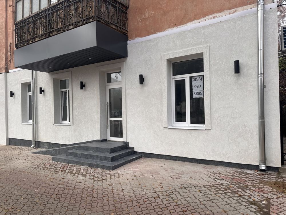 ПЛОЩА - 70 м², ЦІНА - 784 $
