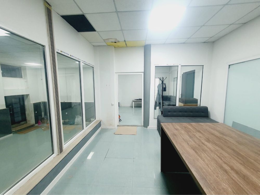 ПЛОЩА - 250 м², ЦІНА - 362 $
, Замостянський