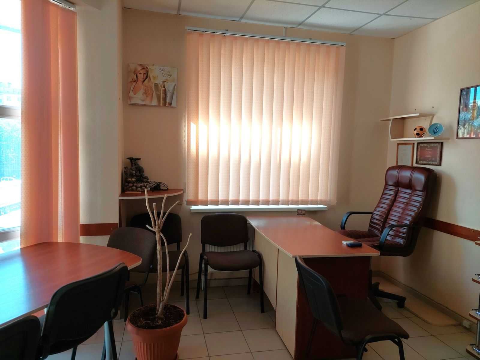 ПЛОЩА - 32 м², ЦІНА - 229 $
, Ленінський
