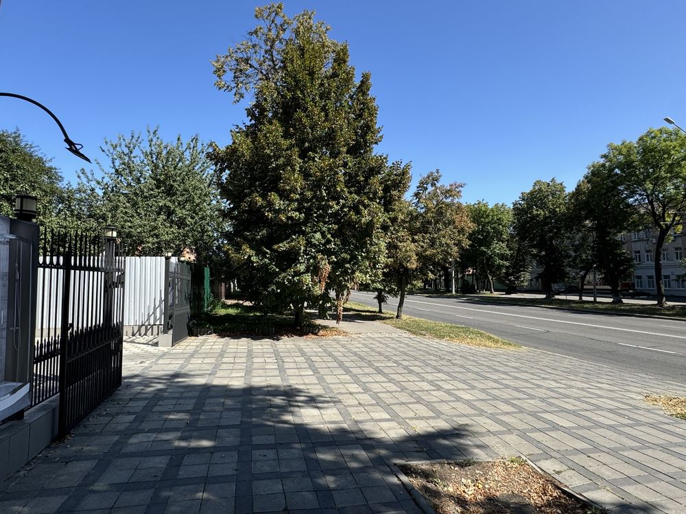 Обʼєкт нерухомості: ПЛОЩА - 415 м², ЦІНА - 2 414 $
, Ленінський — HUBTRUST, Вінниця