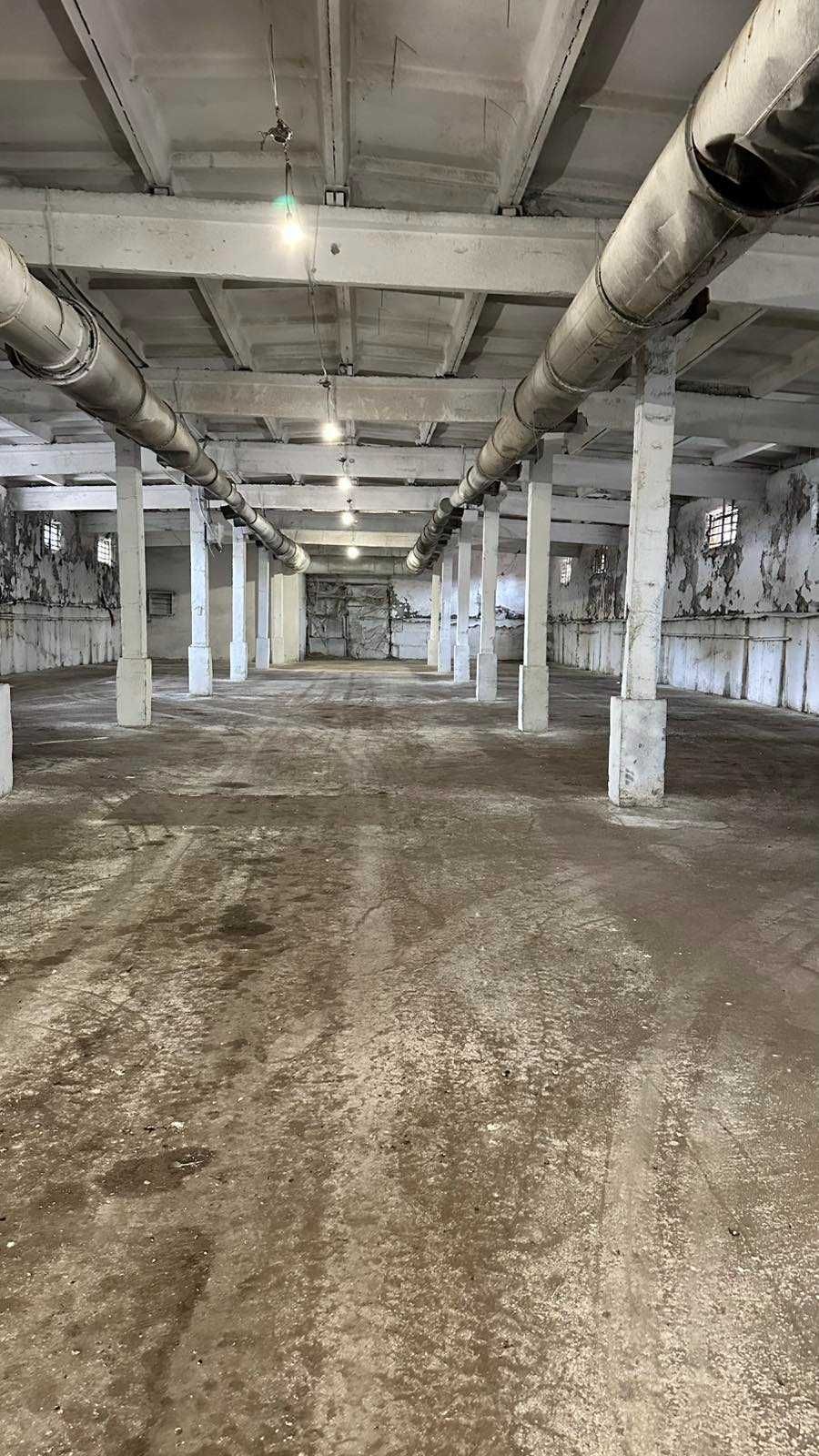 ПЛОЩА - 950 м², ЦІНА - 845 $
, Замостянський