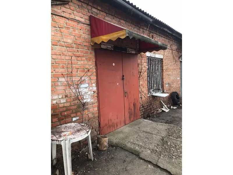 ПЛОЩА - 68 м², ЦІНА - 38 $
, Ленінський