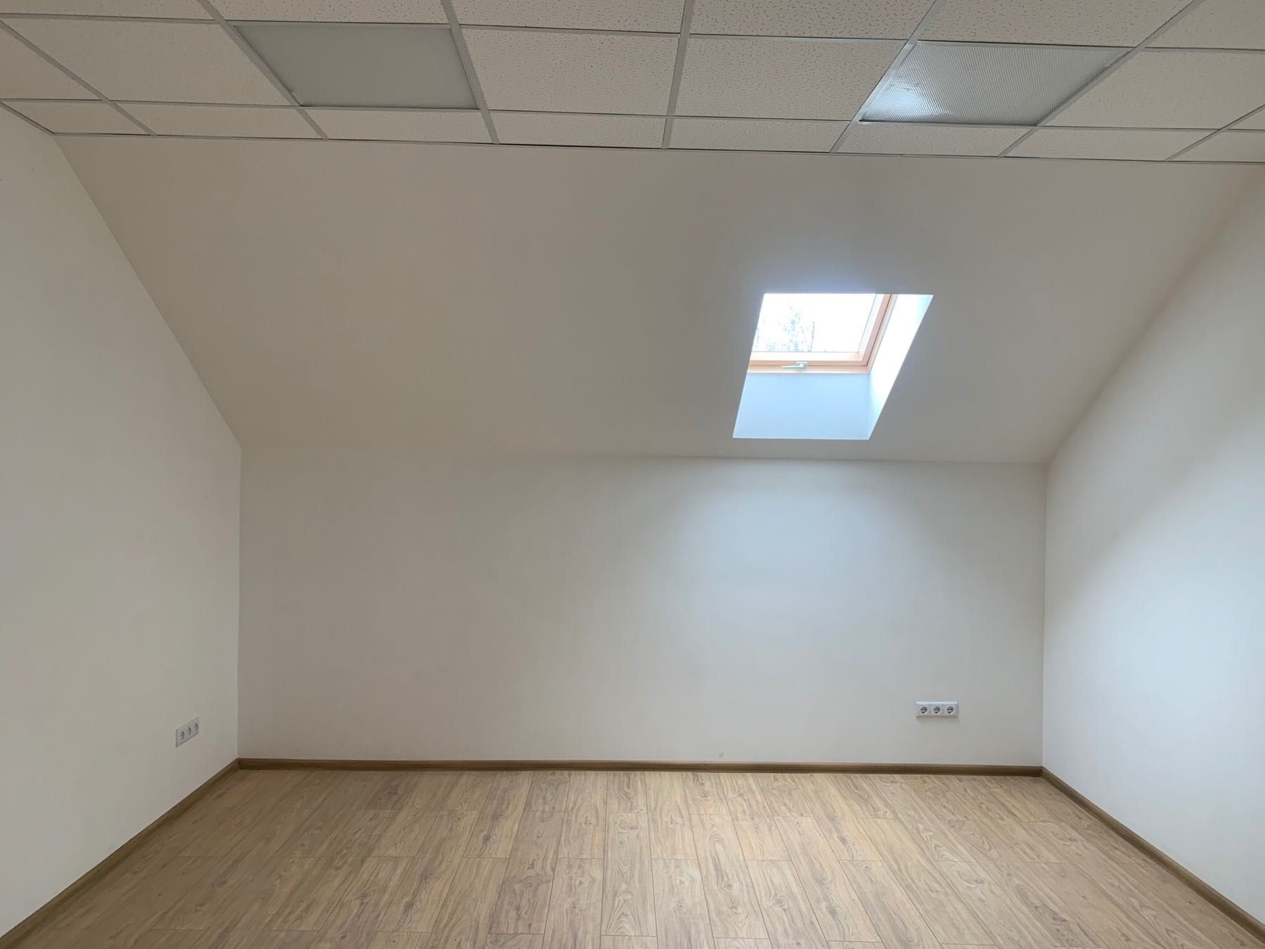 Обʼєкт нерухомості: ПЛОЩА - 21 м², ЦІНА - 126 $
, Староміський — HUBTRUST, Вінниця