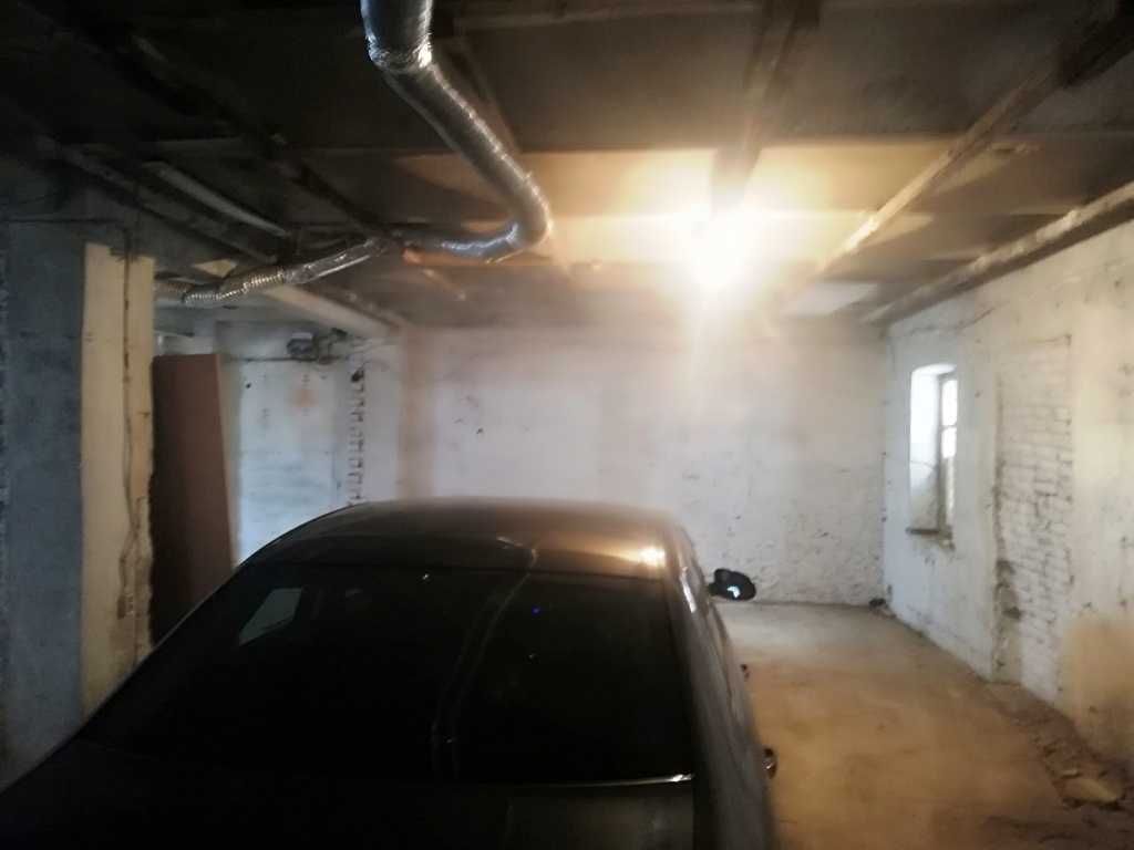 ПЛОЩА - 180 м², ЦІНА - 391 $
, Замостянський