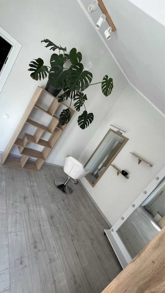 ПЛОЩА - 60 м², ЦІНА - 144 $
, Ленінський