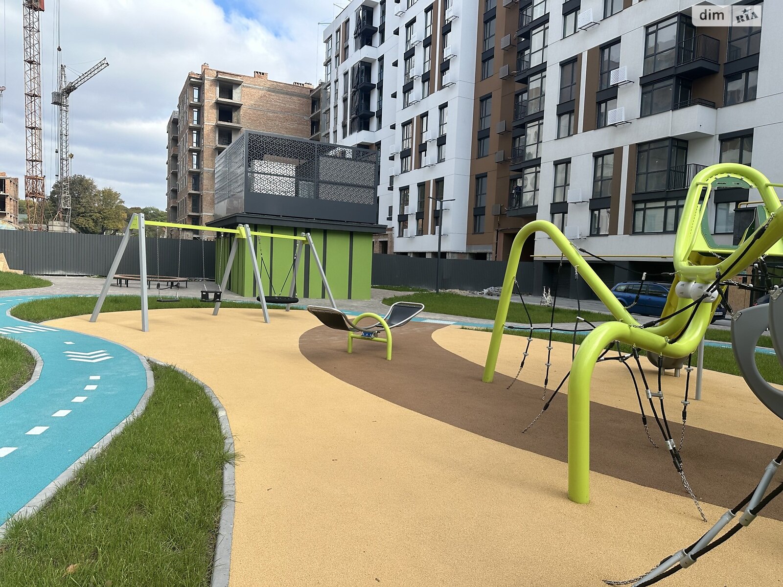 Фото 2 КІМ. КВАРТИРА, ПЛОЩА - 65.5 м², ЦІНА - 85 150 $
, вул. Праведників світу(Максимовича) у Вінниці
