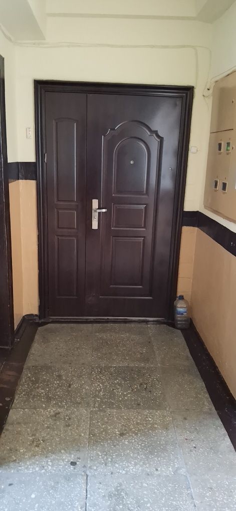2 КІМ. КВАРТИРА, ПЛОЩА - 50.2 м², ЦІНА - 11 000 $
