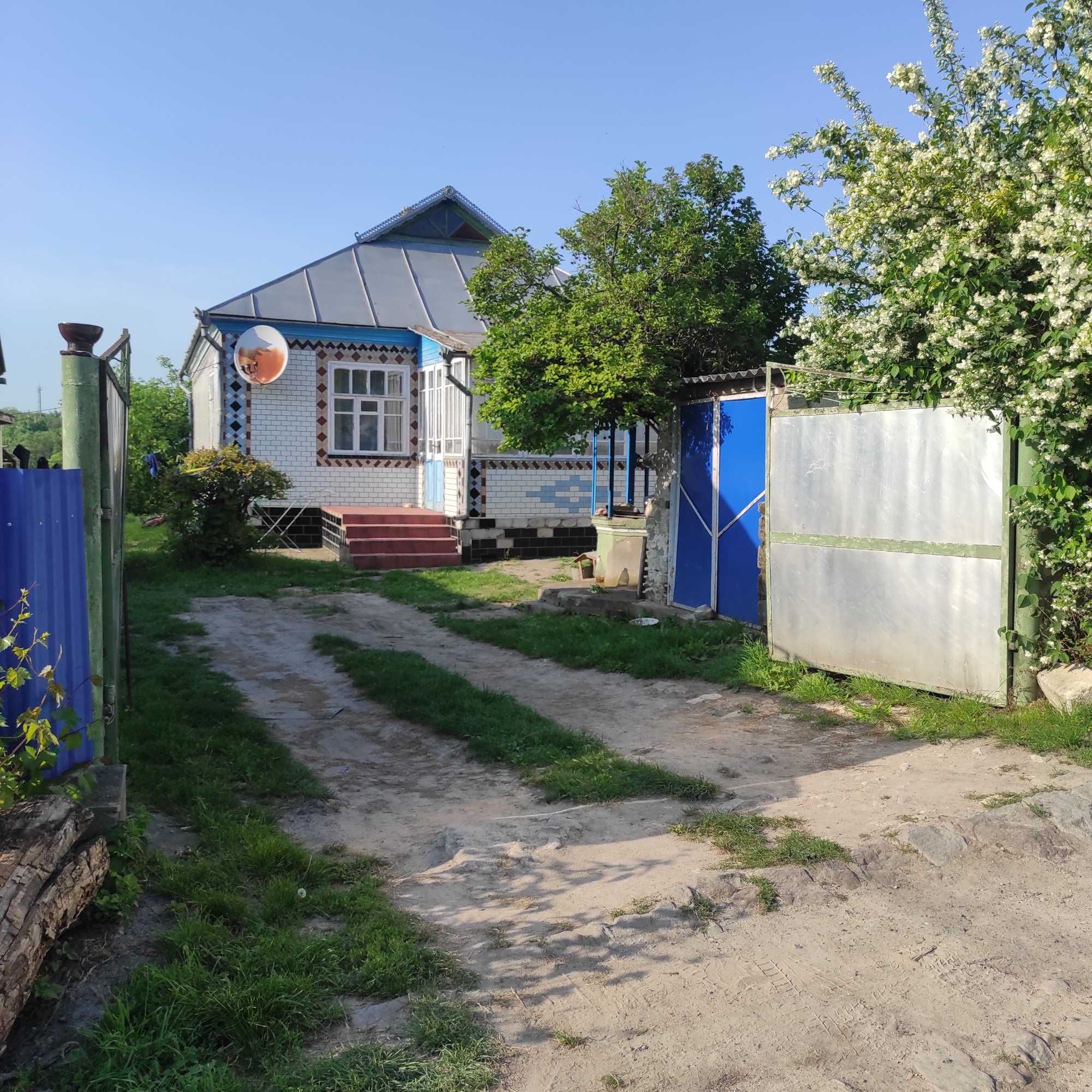 4 КІМ. БУДИНОК, ПЛОЩА - 100 м², ЦІНА - 17 000 $
