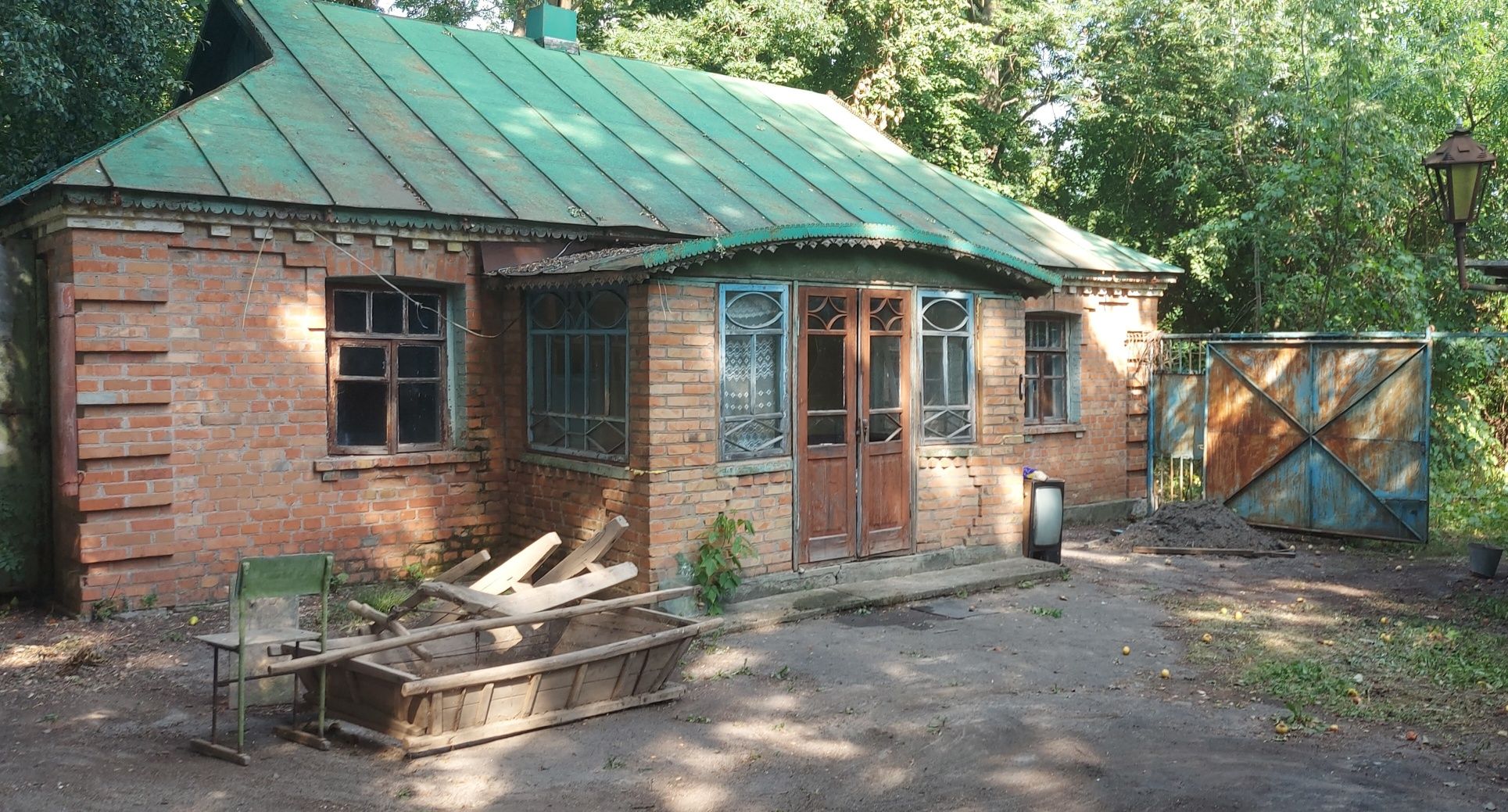 4 КІМ. БУДИНОК, ПЛОЩА - 232.2 м², ЦІНА - 7 999 $
