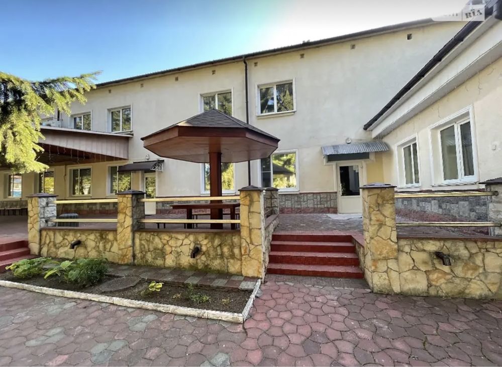 ПЛОЩА - 1380 м², ЦІНА - 255 $
