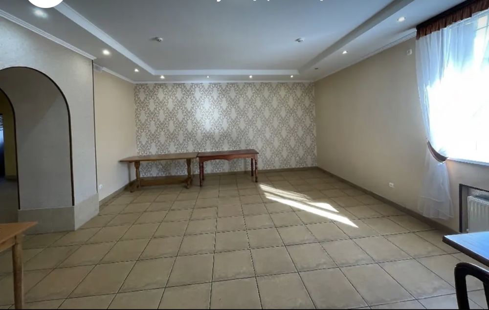 Фото ПЛОЩА - 1380 м², ЦІНА - 255 $
 у Вінниці