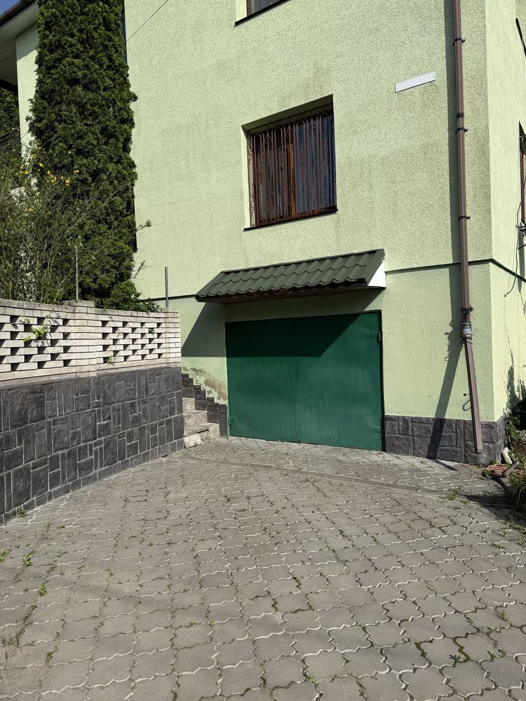 Обʼєкт нерухомості: 3 КІМ. БУДИНОК, ПЛОЩА - 168 м², ЦІНА - 845 $
, Ленінський — HUBTRUST, Вінниця