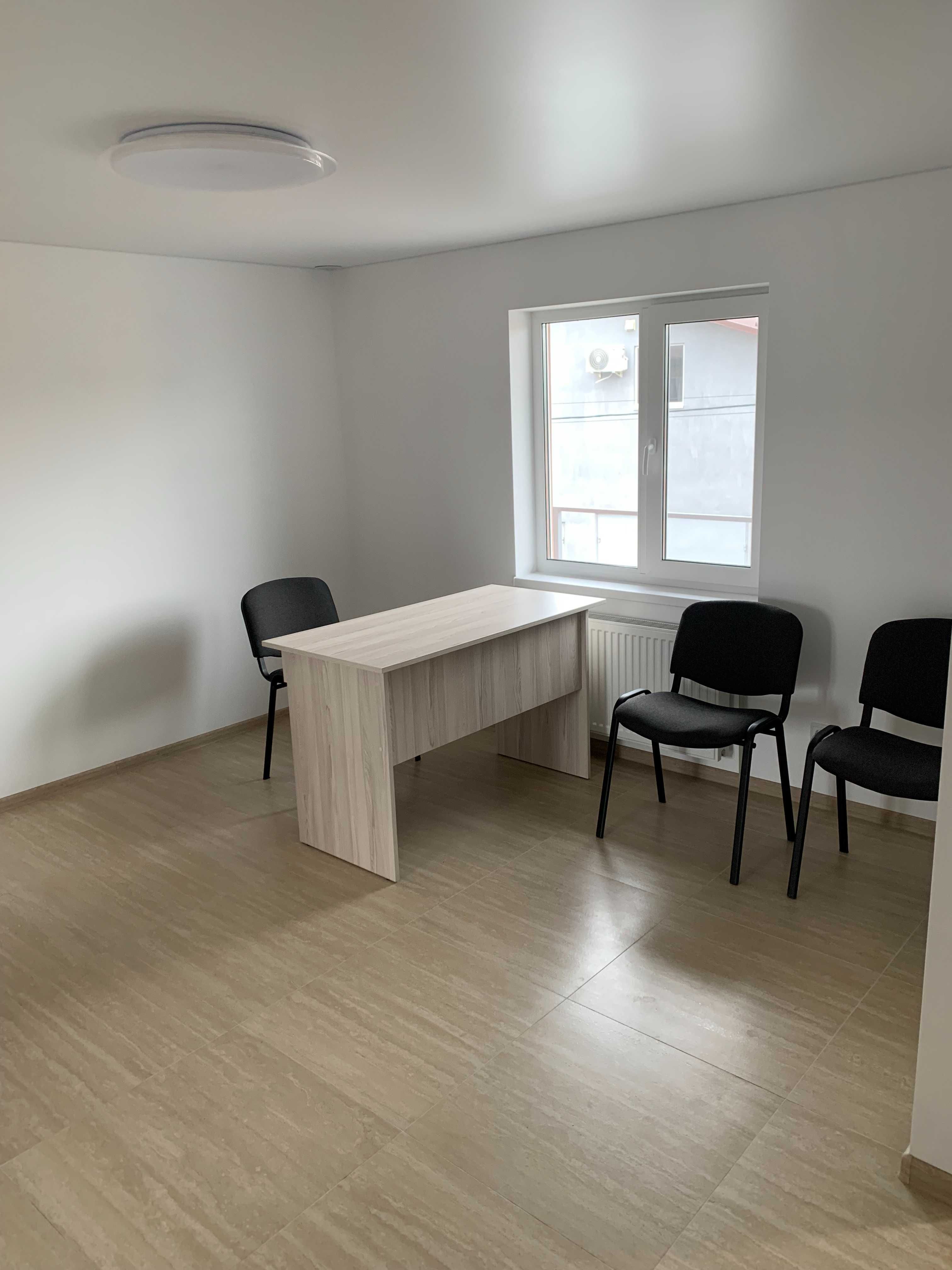 ПЛОЩА - 28 м², ЦІНА - 156 $
, Староміський