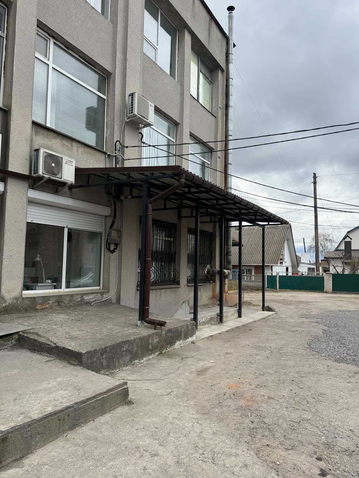 Обʼєкт нерухомості: ПЛОЩА - 220 м², ЦІНА - 241 $
 — HUBTRUST, Вінниця