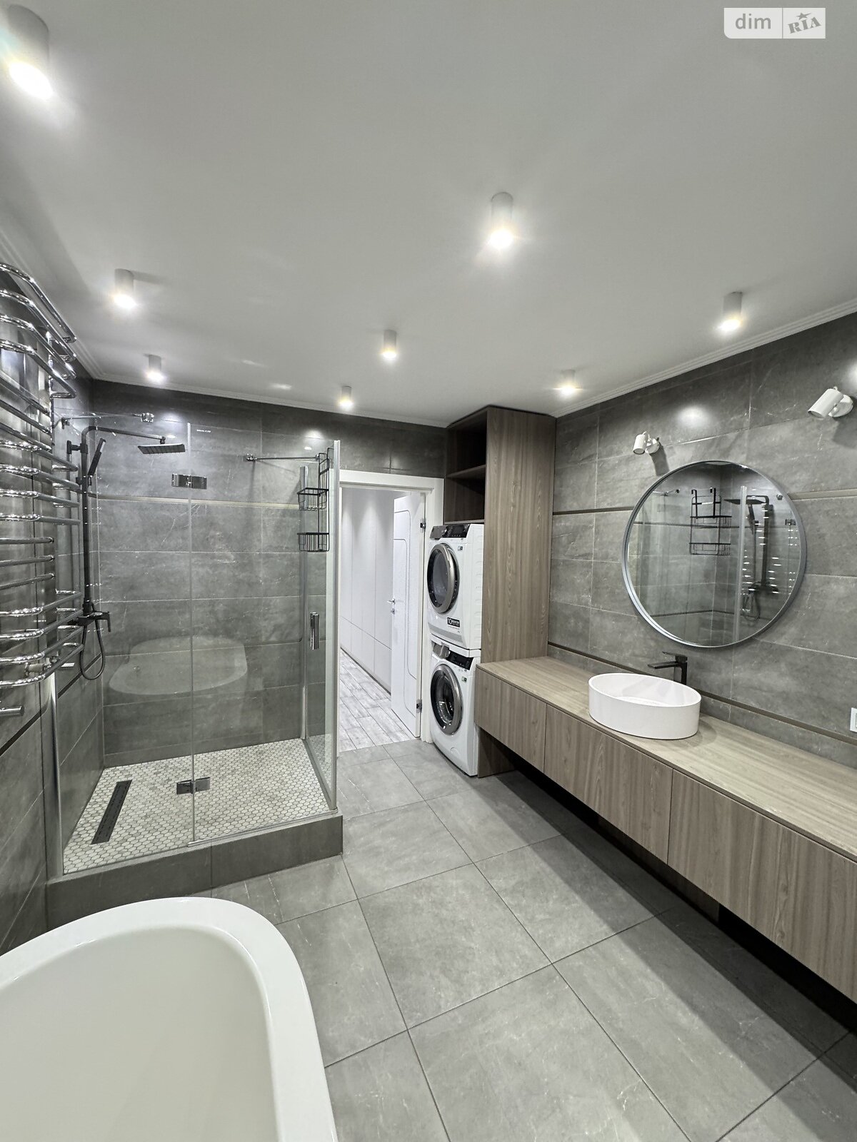 Обʼєкт нерухомості: 3 КІМ. КВАРТИРА, ПЛОЩА - 120 м², ЦІНА - 179 000 $
, вул. В'ячеслава Чорновола — HUBTRUST, Вінниця