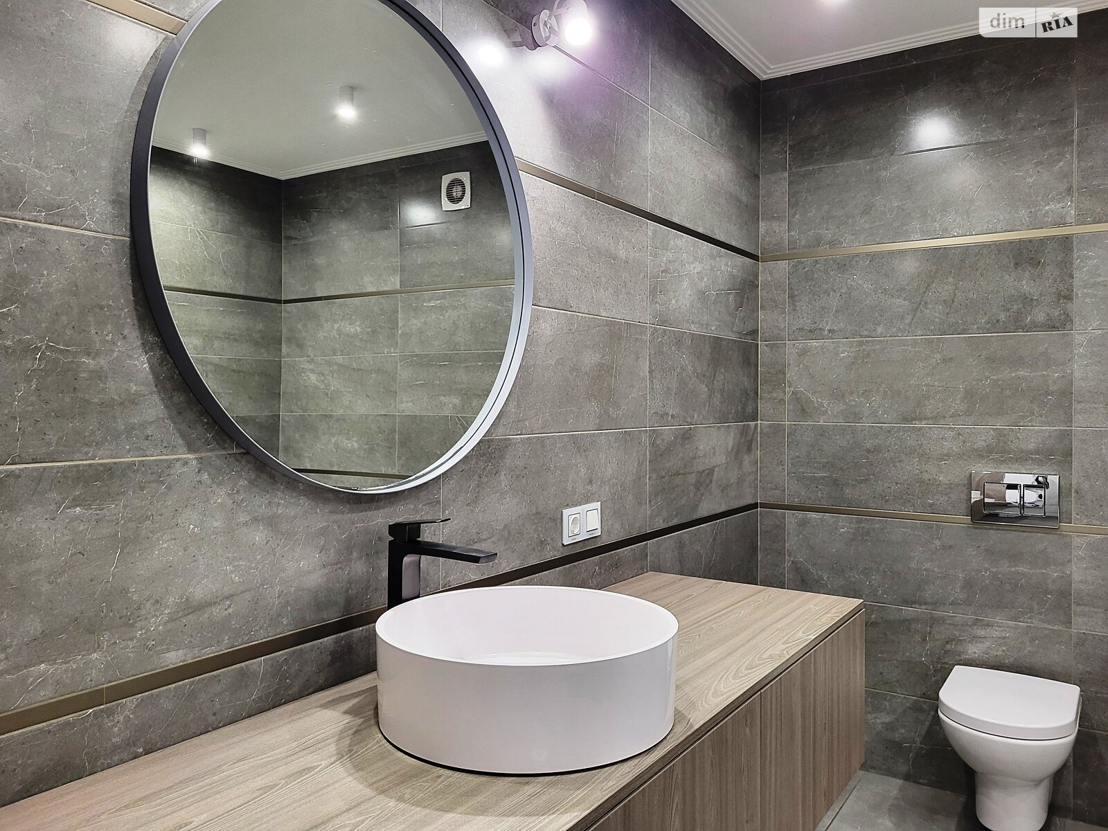 Обʼєкт нерухомості: 3 КІМ. КВАРТИРА, ПЛОЩА - 120 м², ЦІНА - 179 000 $
, вул. В'ячеслава Чорновола — HUBTRUST, Вінниця