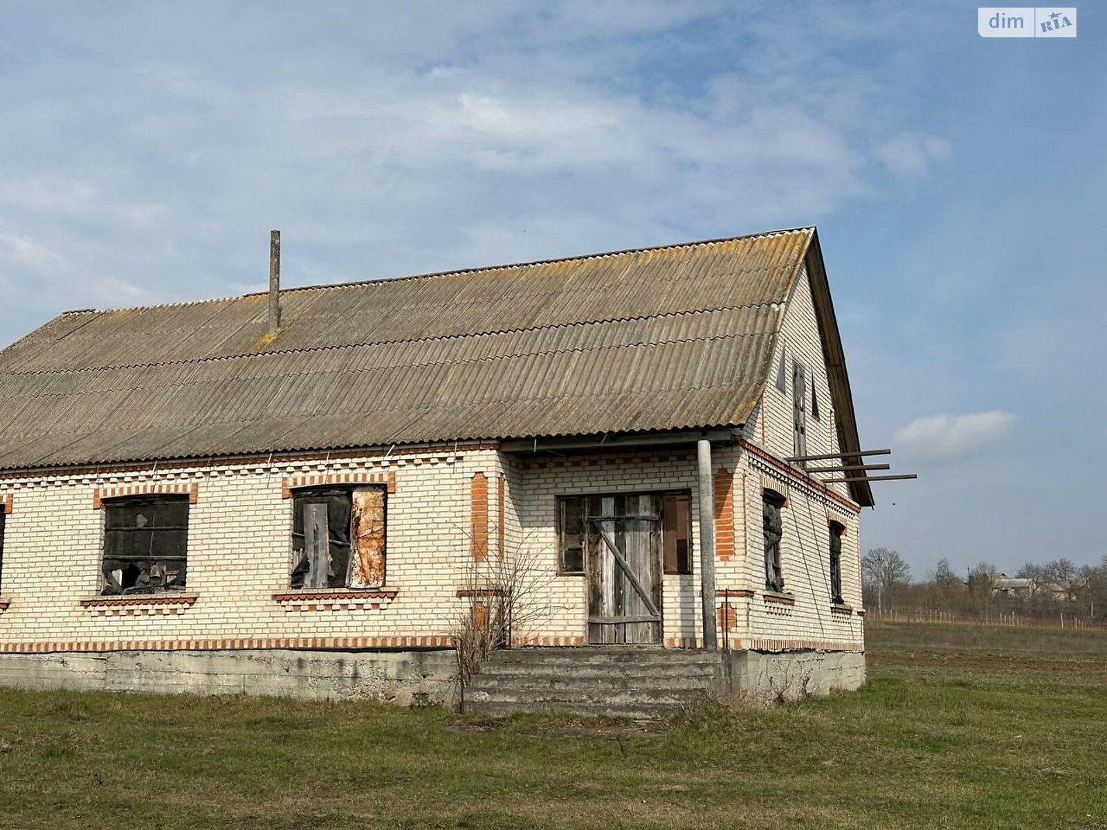 4 КІМ. БУДИНОК, ПЛОЩА - 130 м², ЦІНА - 18 000 $
, вул. Лугова