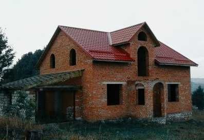 5 КІМ. БУДИНОК, ПЛОЩА - 170 м², ЦІНА - 16 000 $
