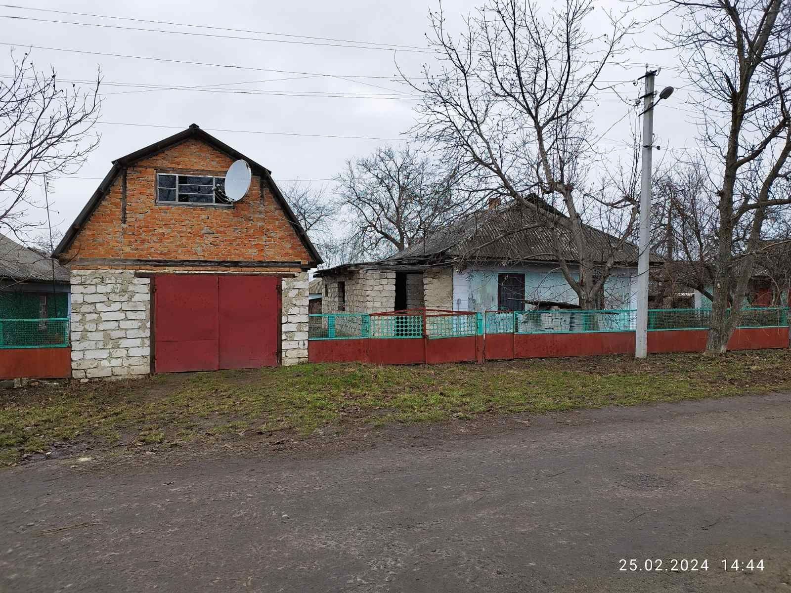 3 КІМ. БУДИНОК, ПЛОЩА - 70 м², ЦІНА - 4 500 $
