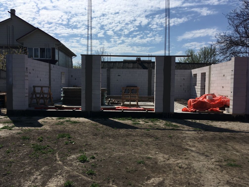 1 КІМ. БУДИНОК, ПЛОЩА - 100 м², ЦІНА - 32 000 $
