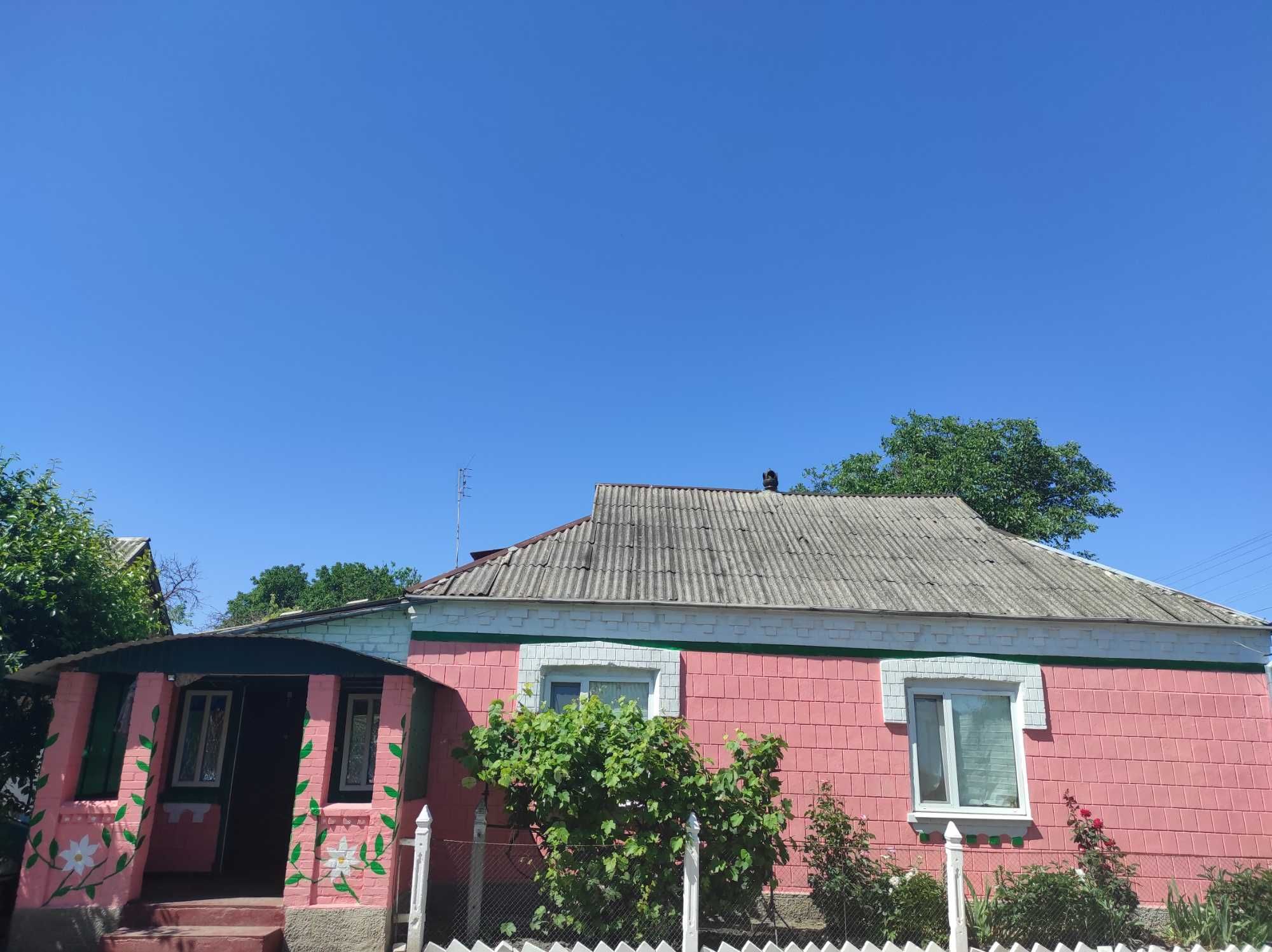 3 КІМ. БУДИНОК, ПЛОЩА - 85 м², ЦІНА - 6 500 $
