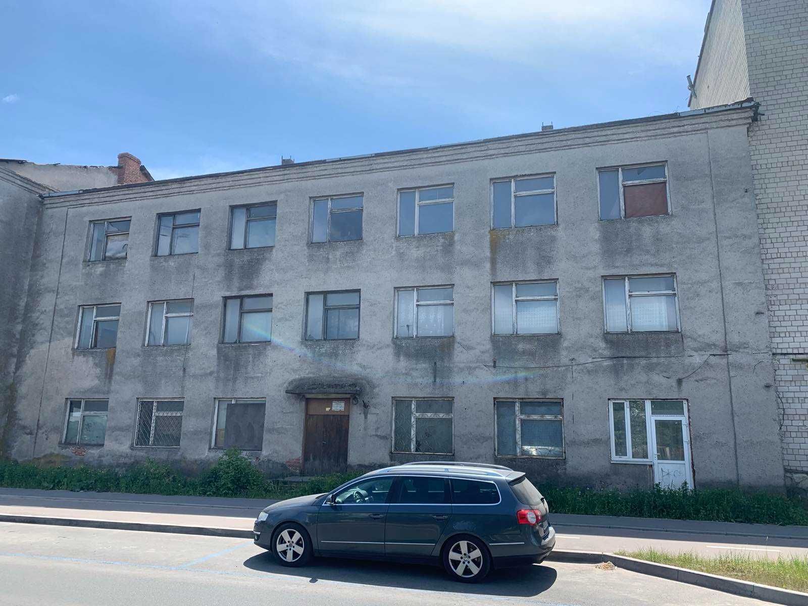 ПЛОЩА - 780 м², ЦІНА - 600 000 $
, Староміський