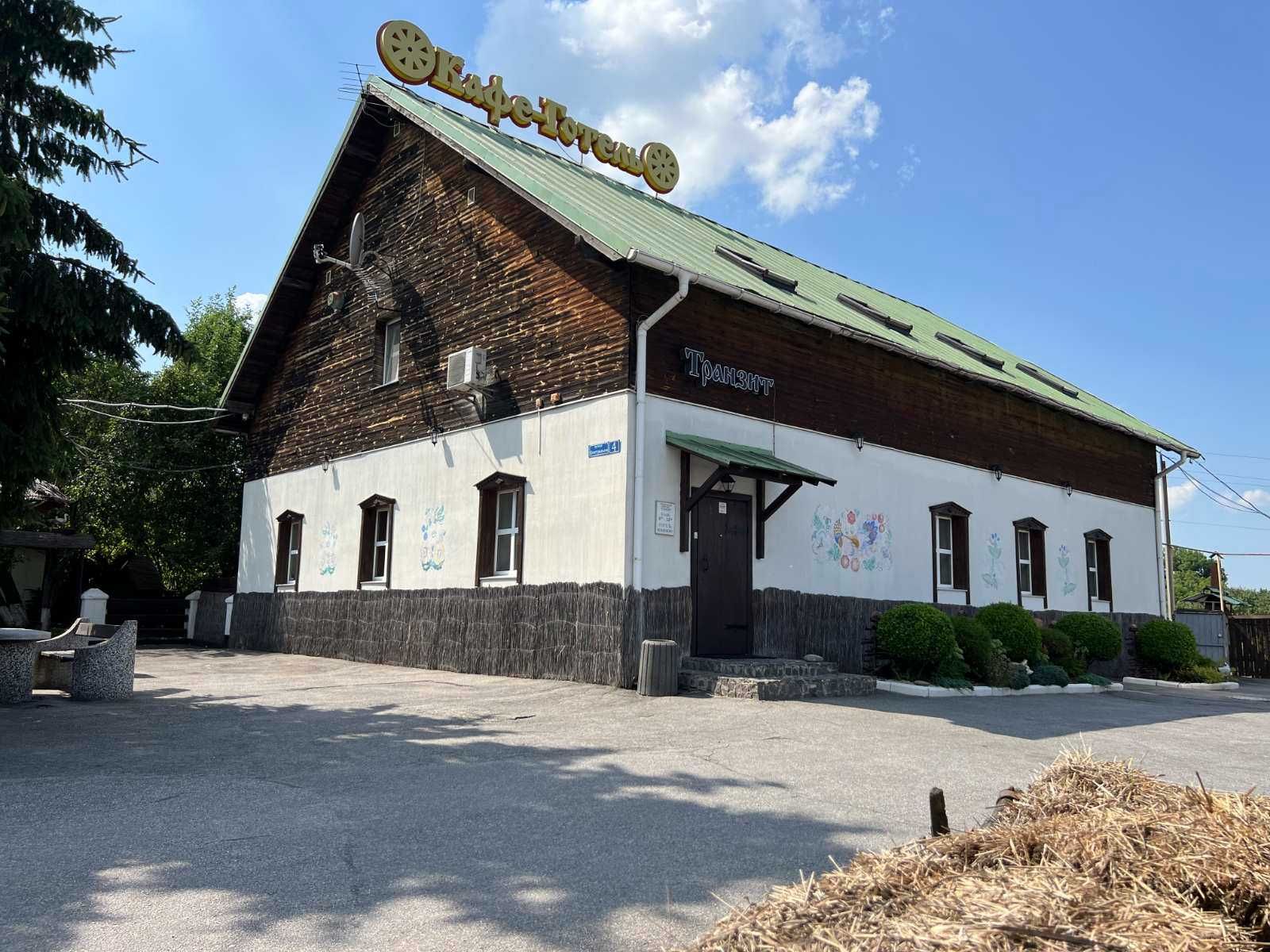 ПЛОЩА - 600 м², ЦІНА - 850 000 $
