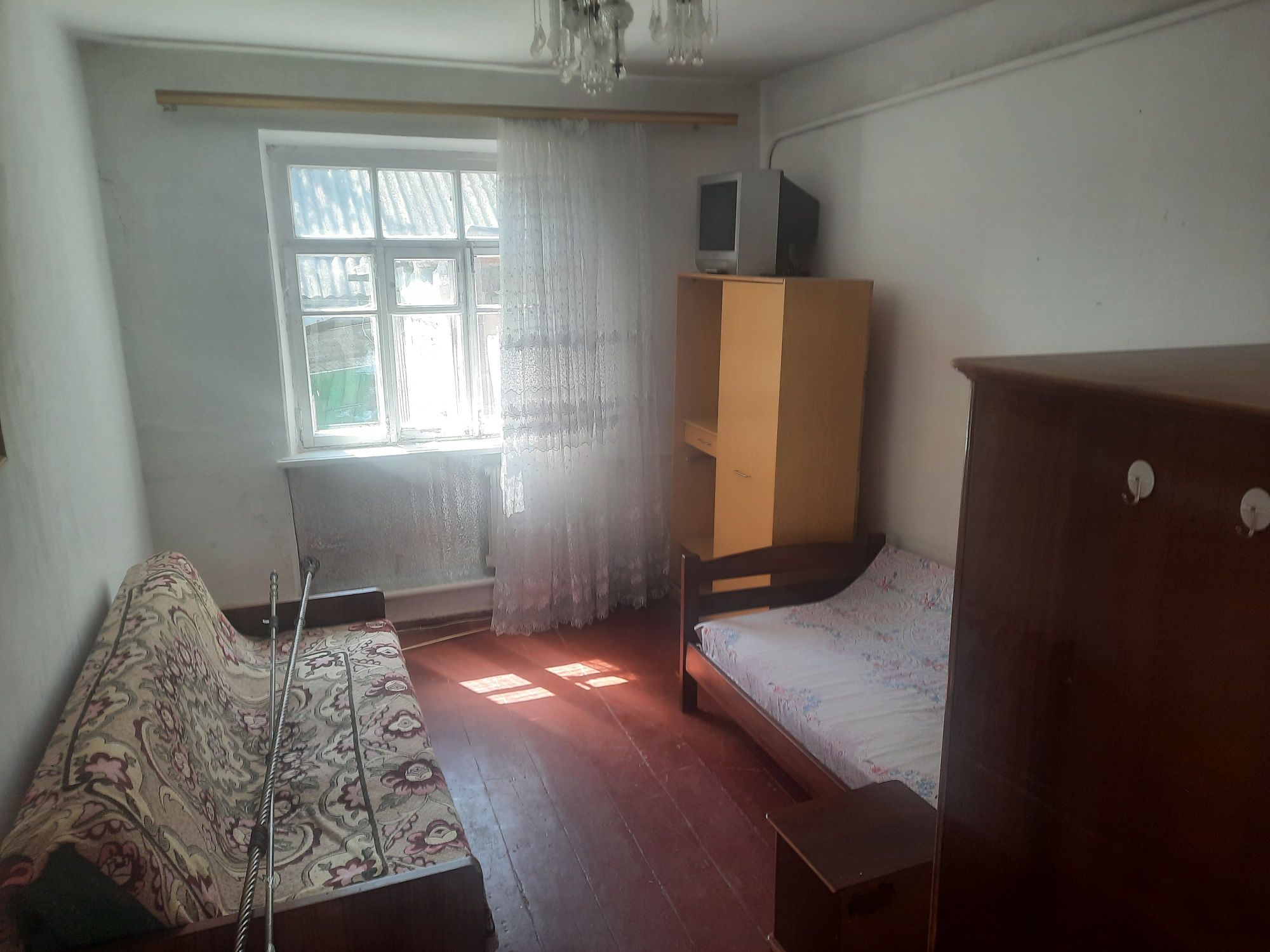 2 КІМ. БУДИНОК, ПЛОЩА - 44 м², ЦІНА - 216 $
, Ленінський
