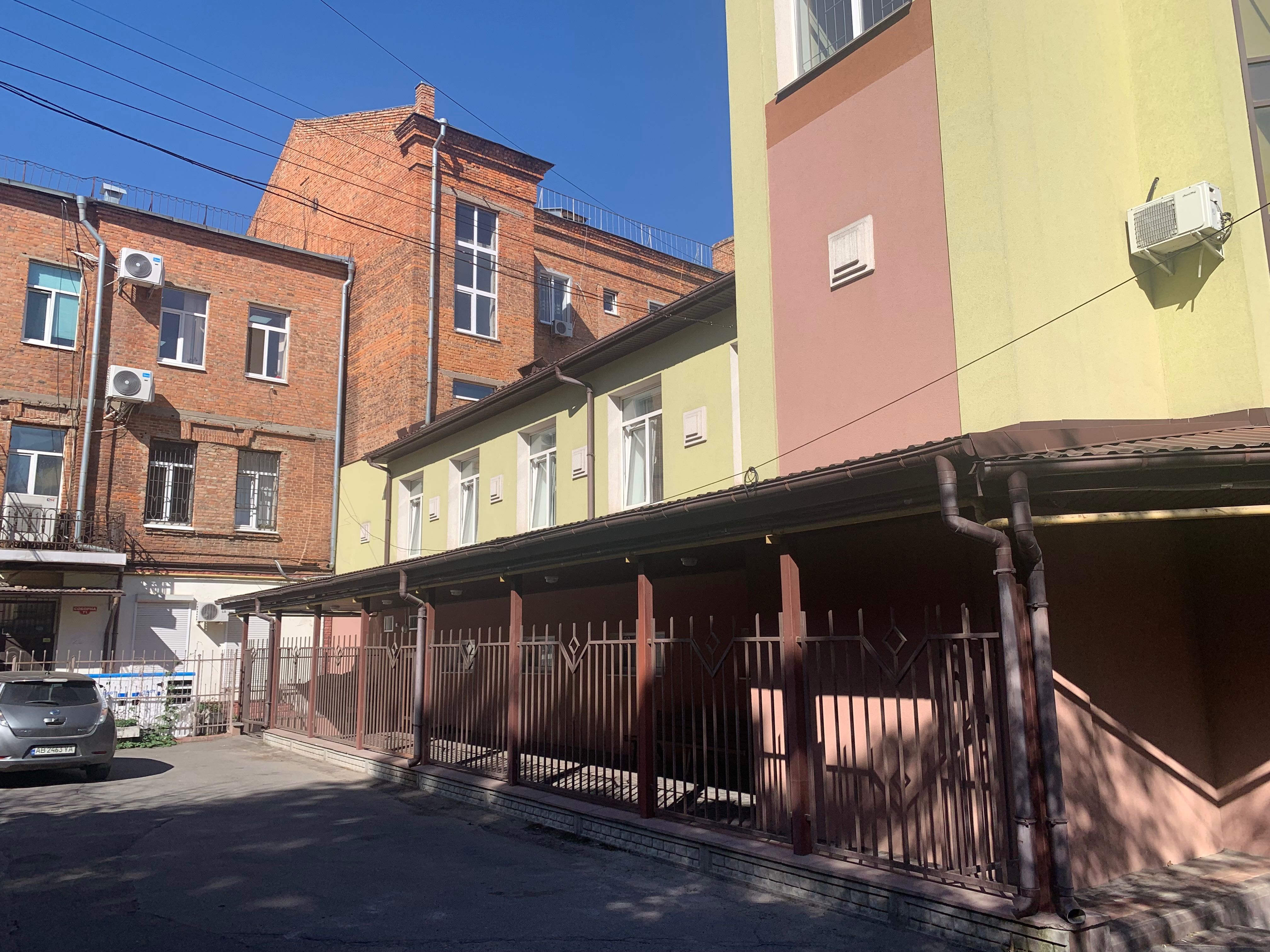 Обʼєкт нерухомості: ПЛОЩА - 270 м², ЦІНА - 1 684 $
, Ленінський — HUBTRUST, Вінниця