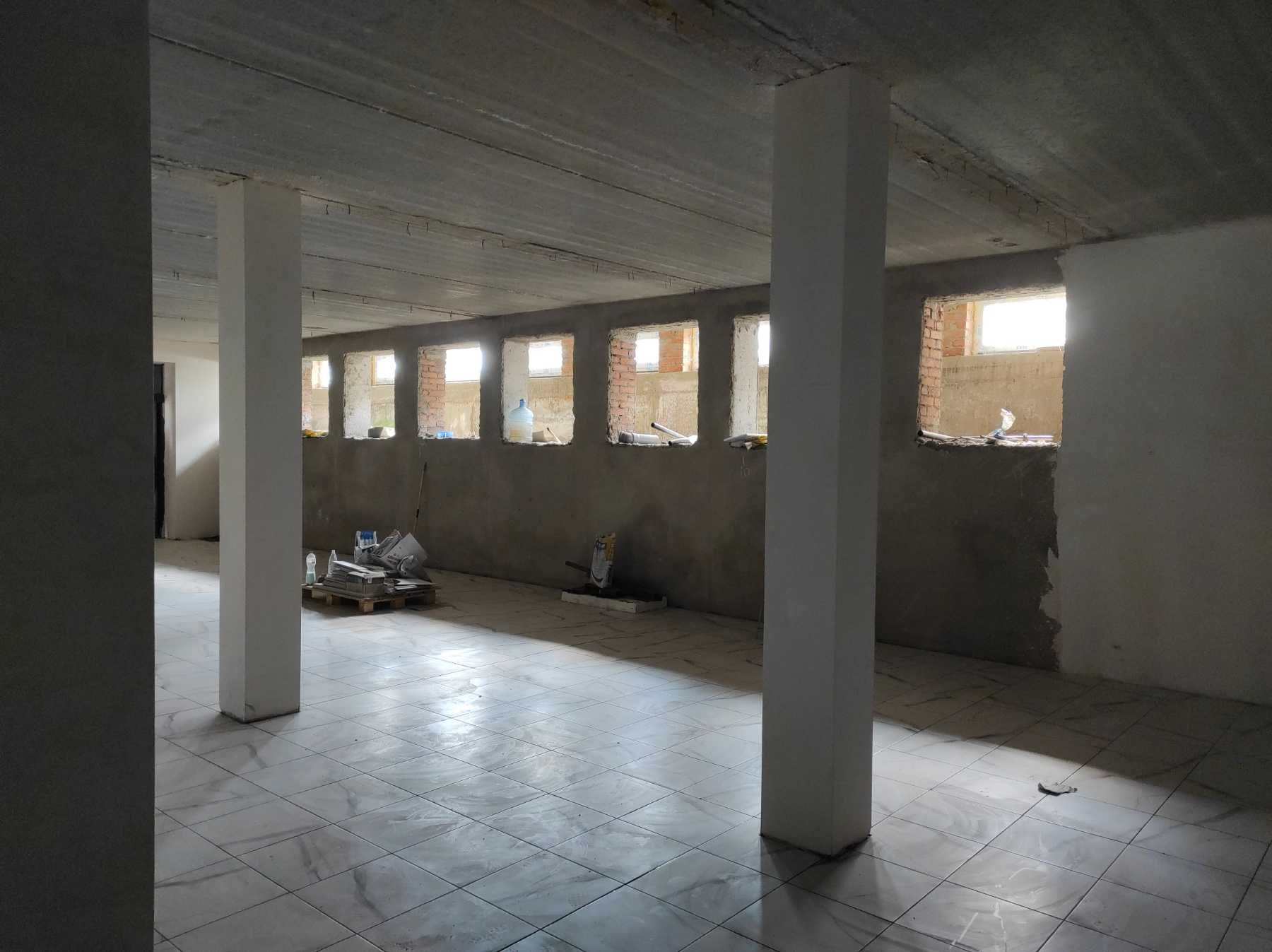 ПЛОЩА - 248 м², ЦІНА - 1 805 $
, Ленінський