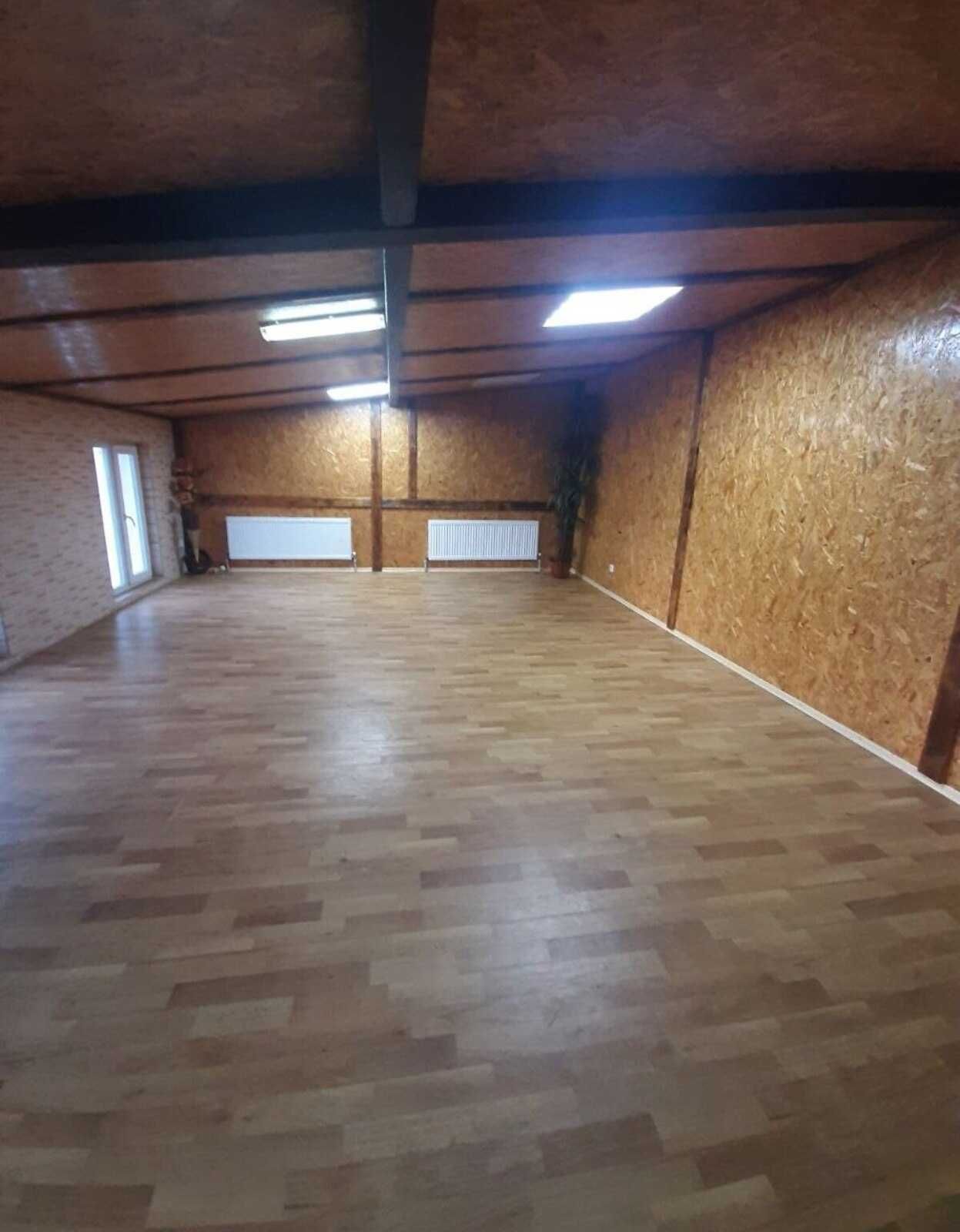 ПЛОЩА - 40 м², ЦІНА - 171 $
, Замостянський
