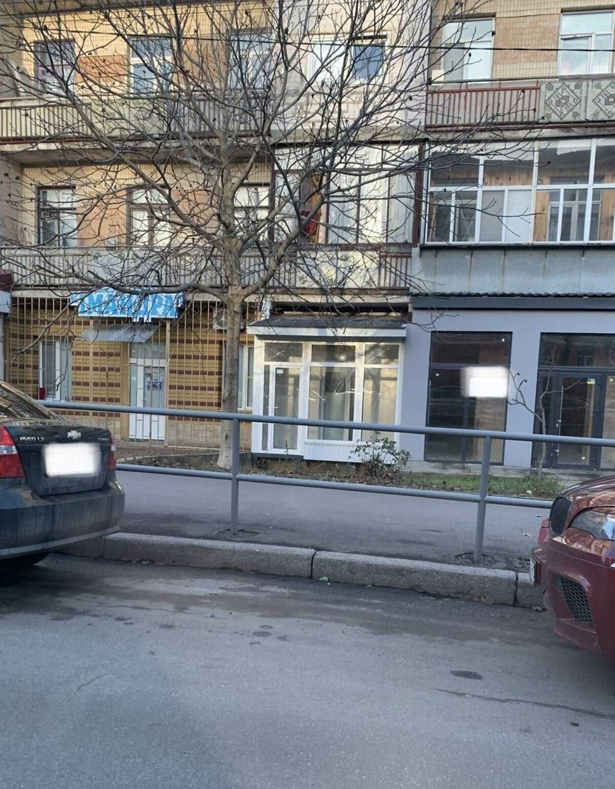 ПЛОЩА - 40 м², ЦІНА - 385 $
, Ленінський