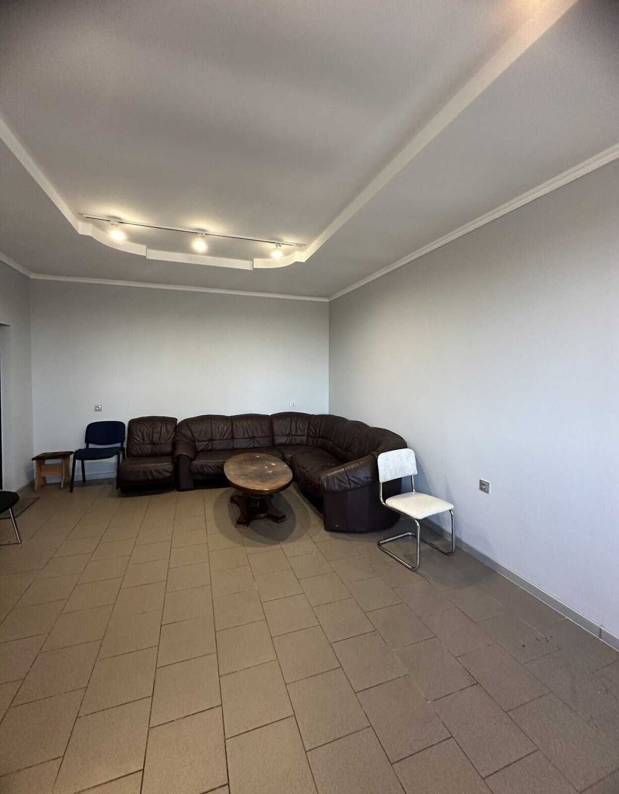 Обʼєкт нерухомості: ПЛОЩА - 240 м², ЦІНА - 866 $
, Ленінський — HUBTRUST, Вінниця