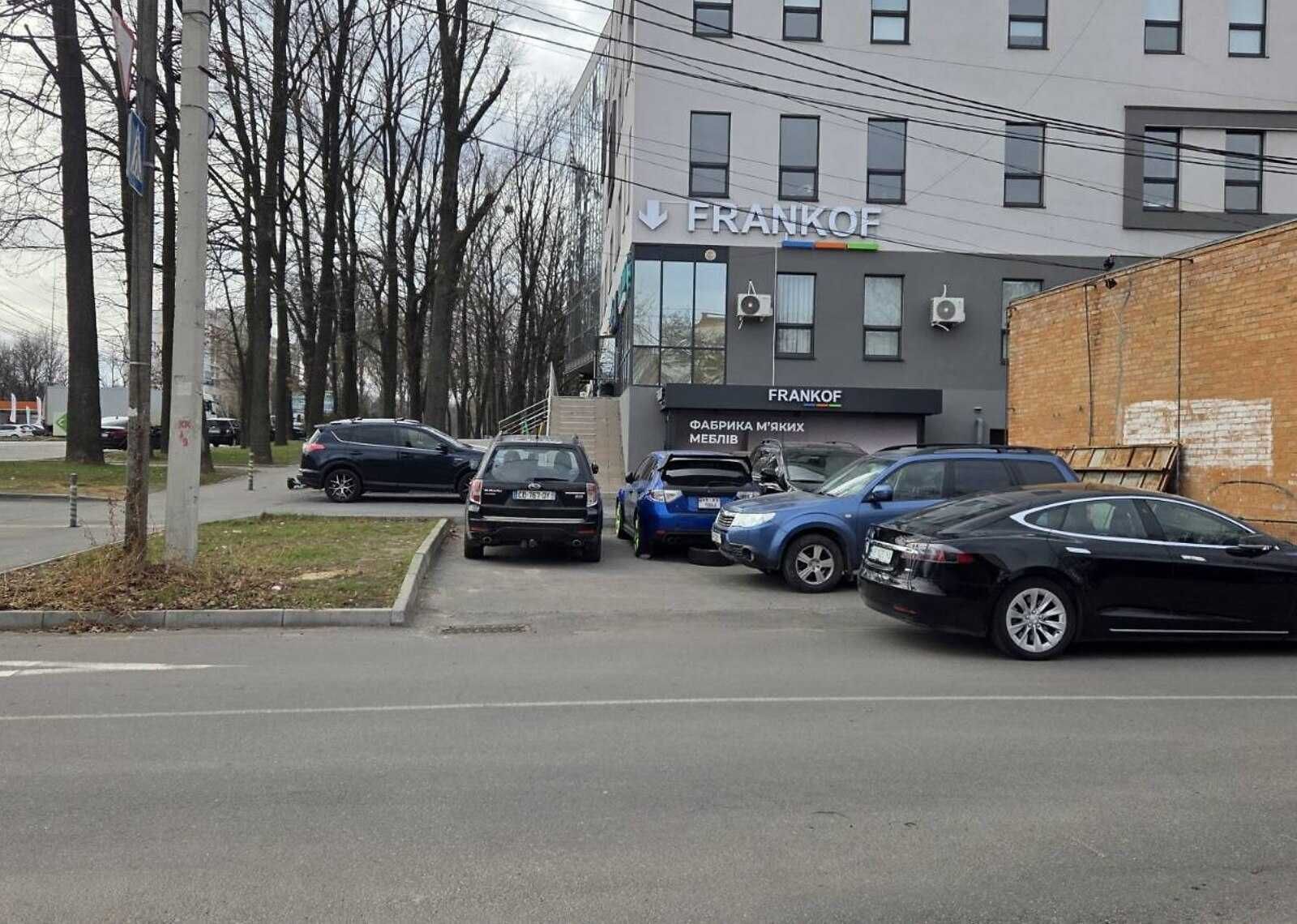 Обʼєкт нерухомості: ПЛОЩА - 180 м², ЦІНА - 1 010 $
, Ленінський — HUBTRUST, Вінниця