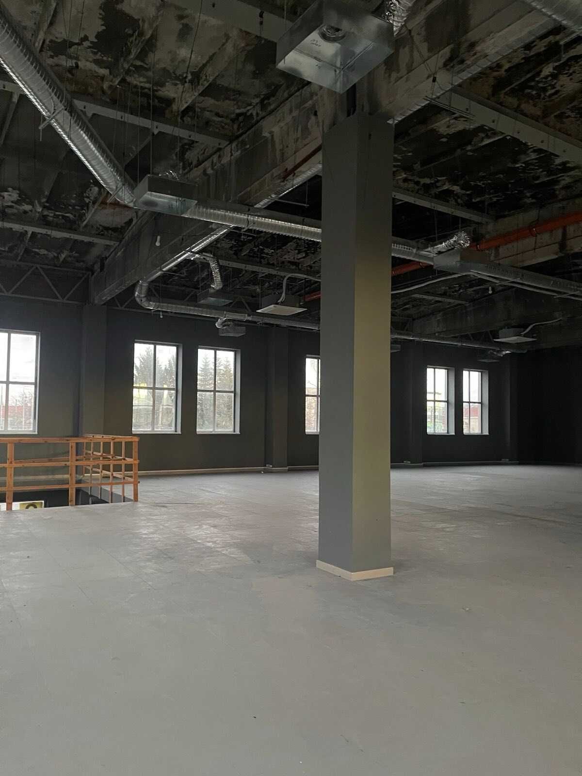 ПЛОЩА - 570 м², ЦІНА - 3 477 $
, Замостянський