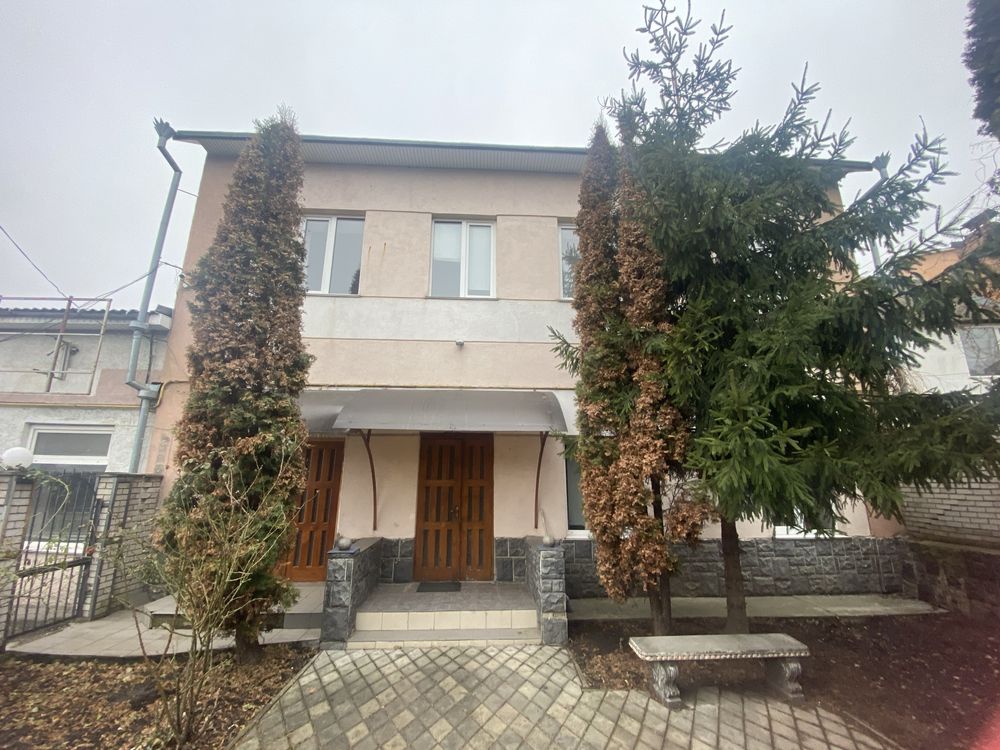 ПЛОЩА - 74 м², ЦІНА - 361 $
, Замостянський