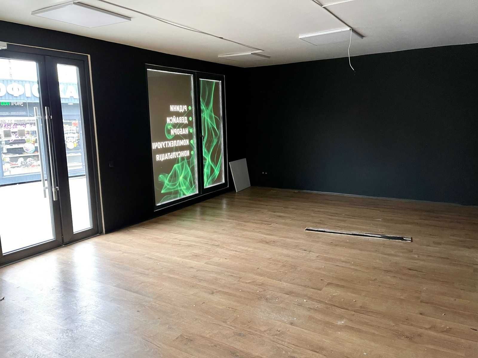ПЛОЩА - 40 м², ЦІНА - 800 $
, Ленінський