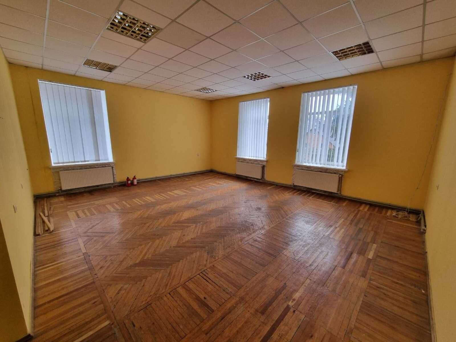 ПЛОЩА - 60 м², ЦІНА - 346 $
, Ленінський