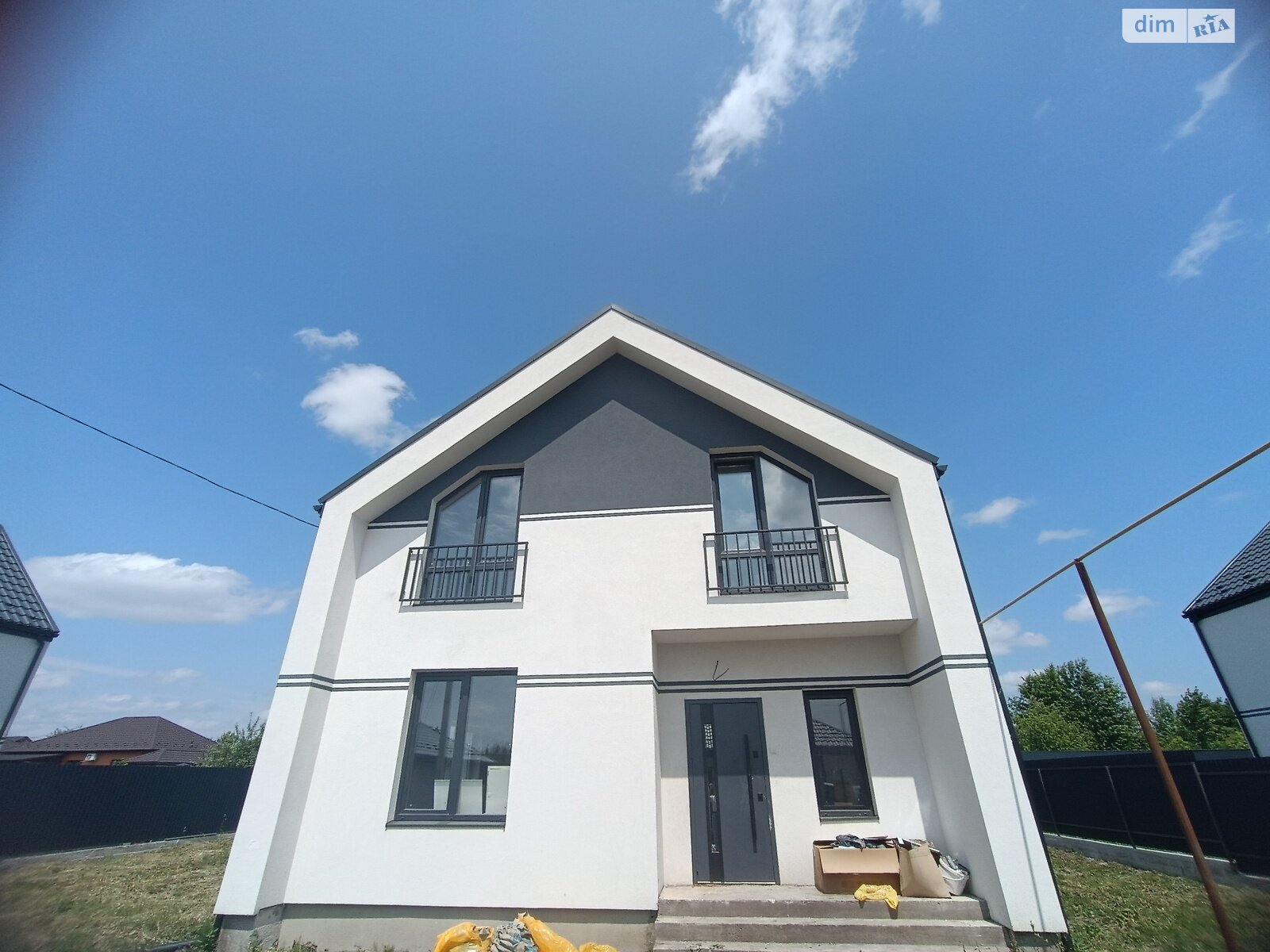 3 КІМ. БУДИНОК, ПЛОЩА - 120 м², ЦІНА - 83 000 $
