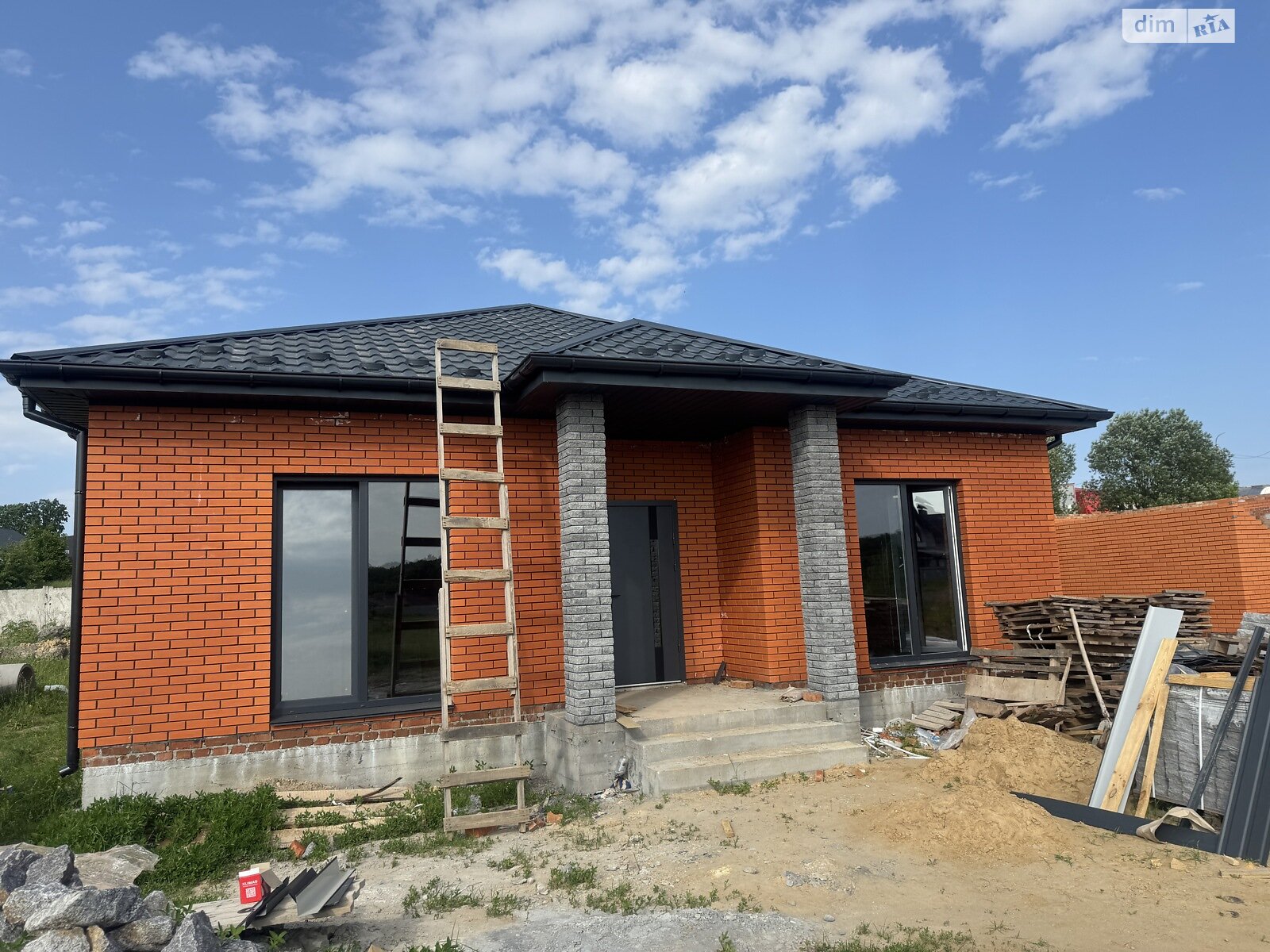 4 КІМ. БУДИНОК, ПЛОЩА - 96 м², ЦІНА - 82 400 $
, вул. Квітки Цісик