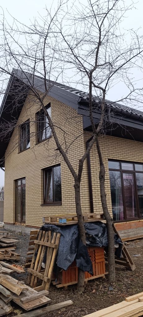 4 КІМ. БУДИНОК, ПЛОЩА - 120 м², ЦІНА - 75 000 $
