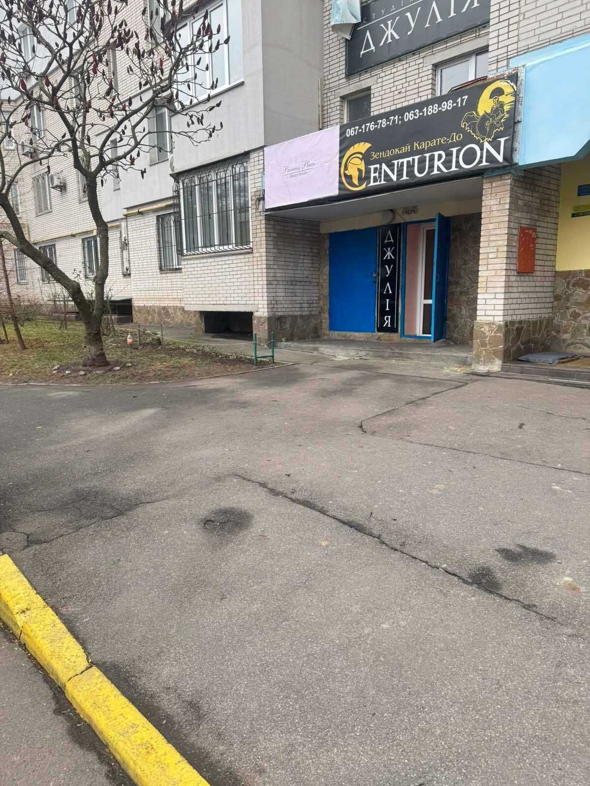 ПЛОЩА - 135 м², ЦІНА - 160 000 $
, Ленінський