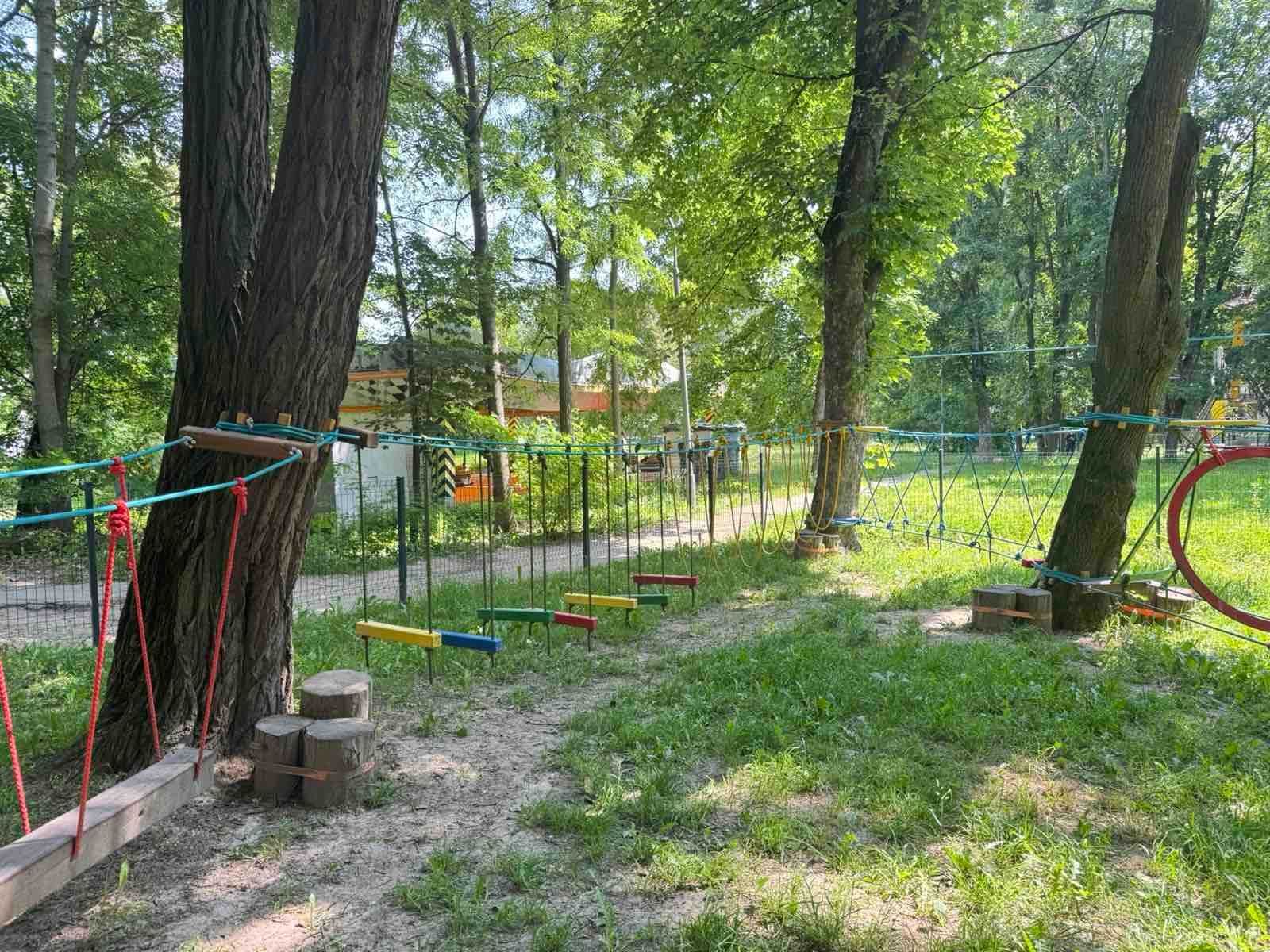 ПЛОЩА - 400 м², ЦІНА - 12 000 $
, Ленінський
