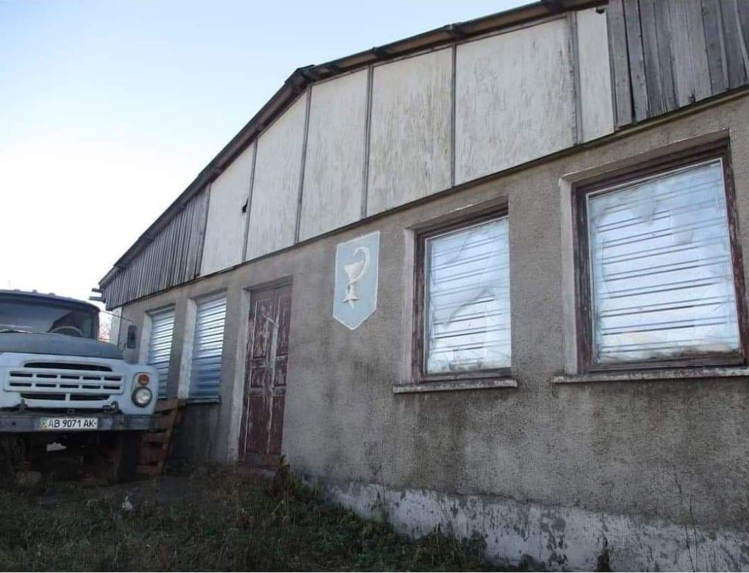 ПЛОЩА - 120 м², ЦІНА - 15 000 $
