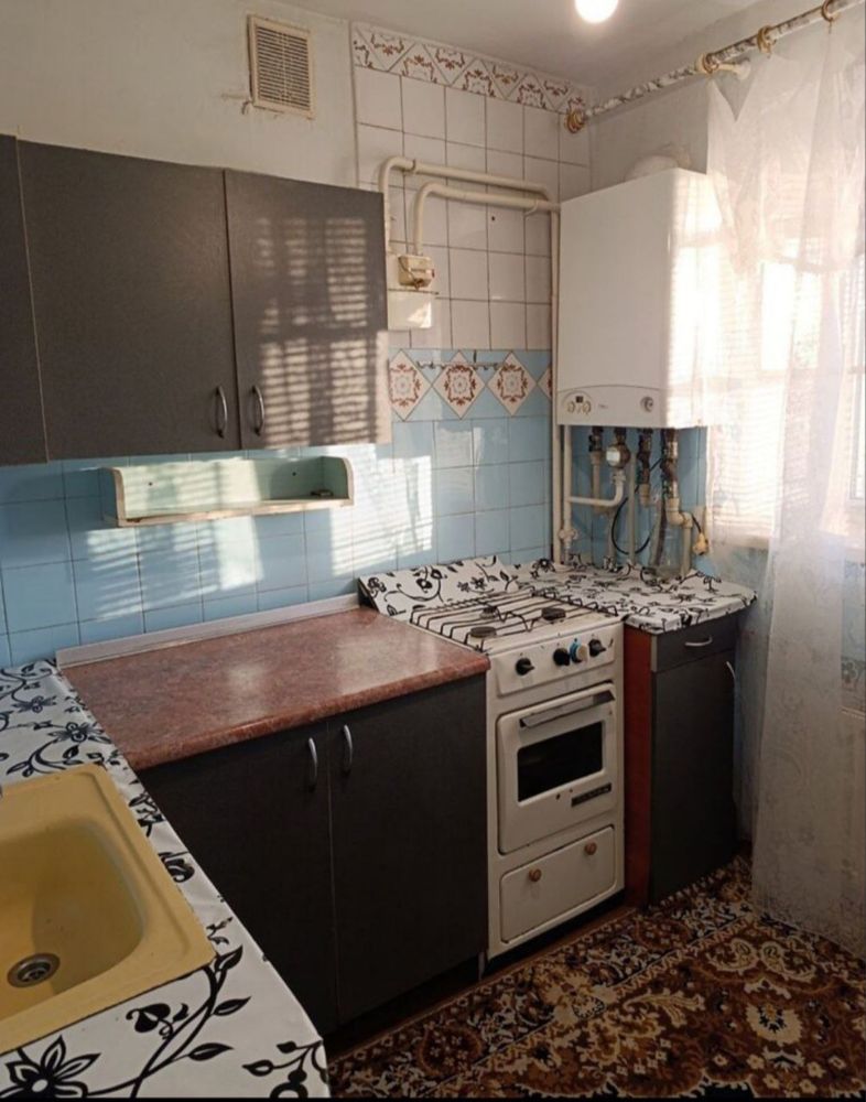 ПЛОЩА - 37 м², ЦІНА - 204 $
, Замостянський