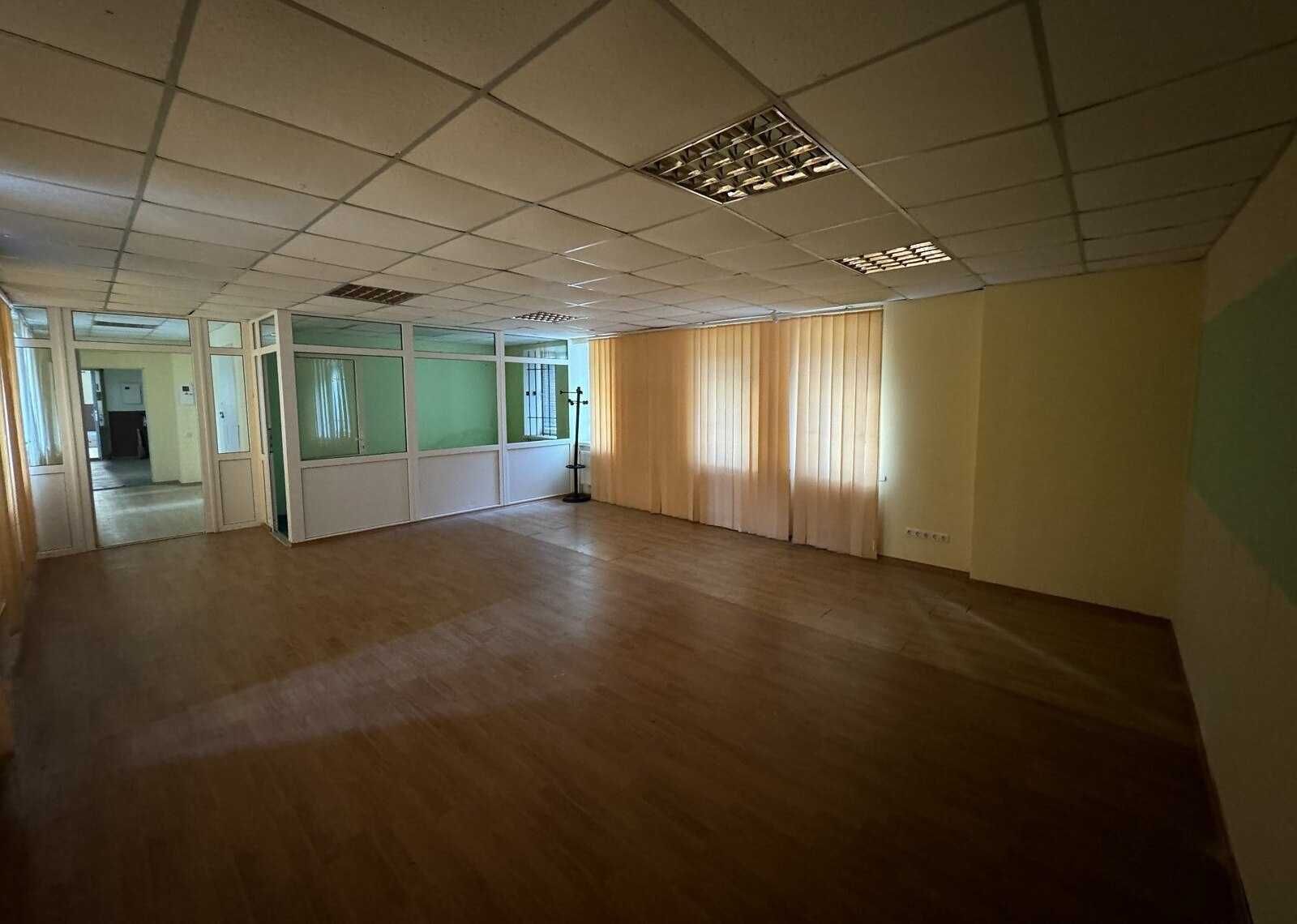ПЛОЩА - 120 м², ЦІНА - 722 $
, Замостянський