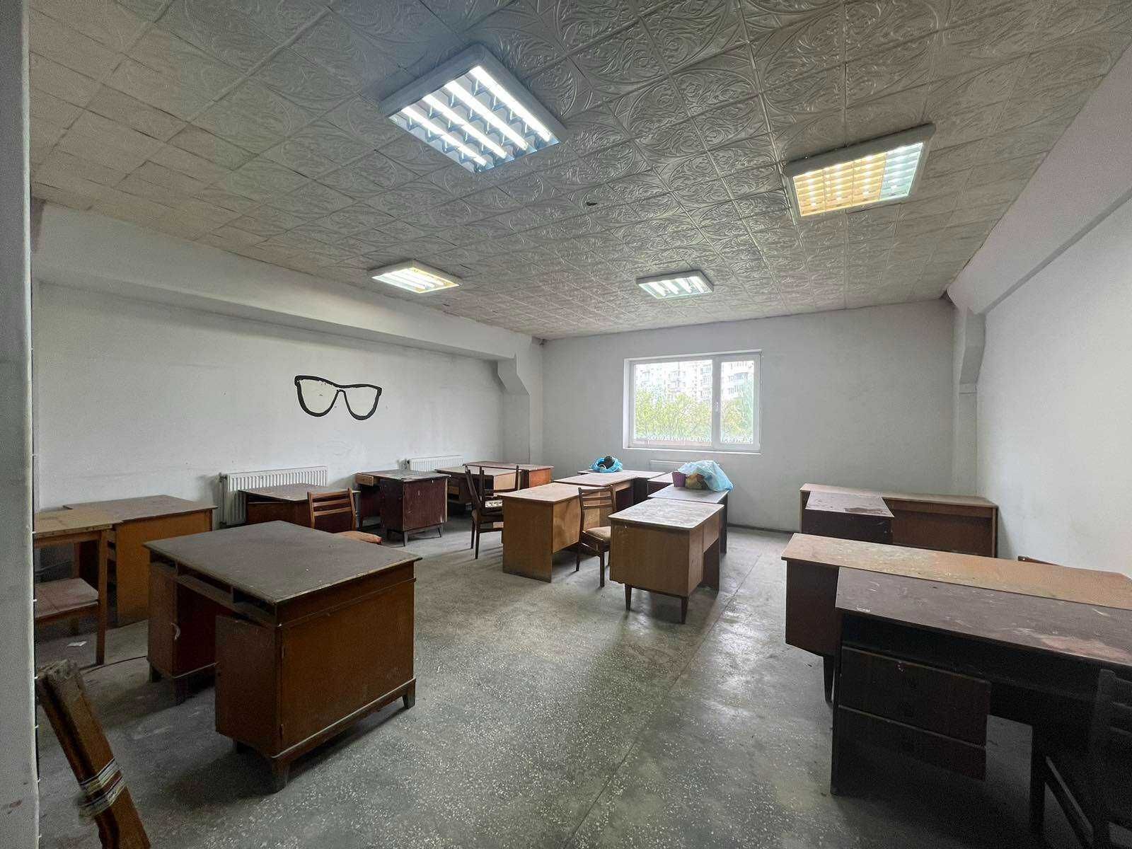 ПЛОЩА - 100 м², ЦІНА - 289 $
, Замостянський