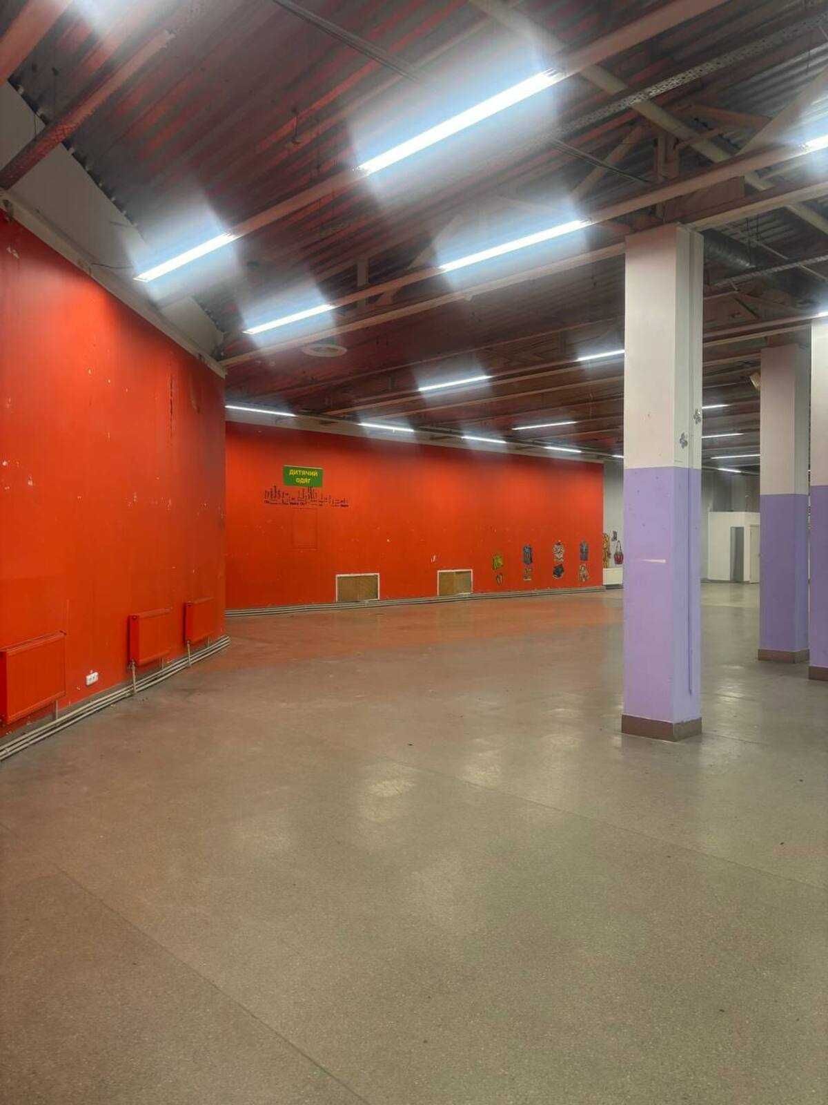 ПЛОЩА - 958 м², ЦІНА - 5 708 $
, Замостянський