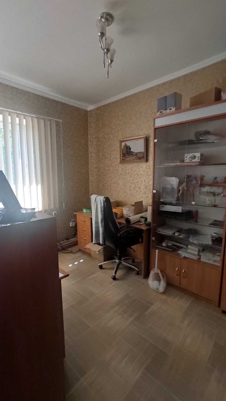 Обʼєкт нерухомості: ПЛОЩА - 420 м², ЦІНА - 2 890 $
, Замостянський — HUBTRUST, Вінниця